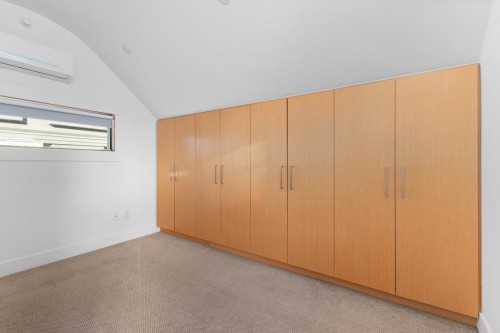 2122 Newport Avenue, Vancouver, BC 