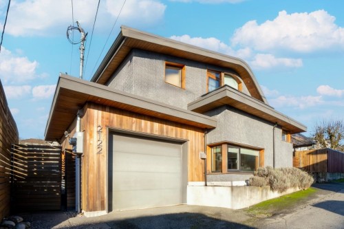 2122 Newport Avenue, Vancouver, BC 