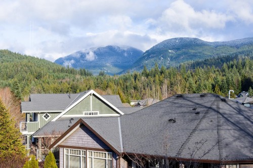 1031 Jay Crescent, Squamish, BC 