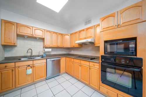 676 53Rd Avenue W, Vancouver, BC 