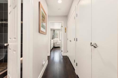 1858 1St Avenue W, Vancouver, BC 