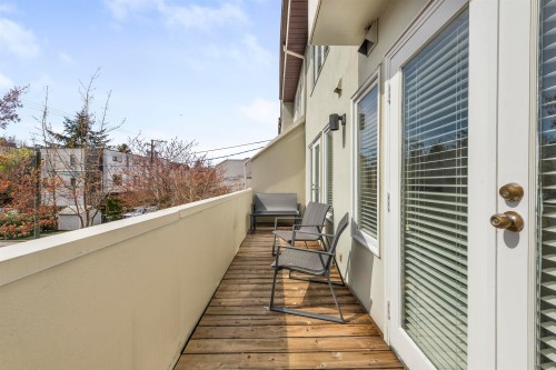 1858 1St Avenue W, Vancouver, BC 