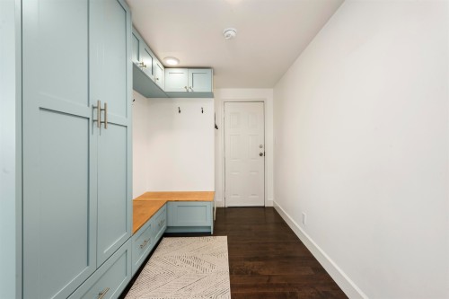 1858 1St Avenue W, Vancouver, BC 