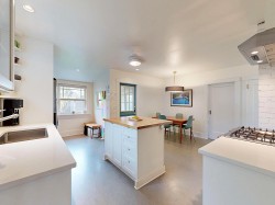 2640 Mcgill Street  Vancouver, BC V5K 1H3