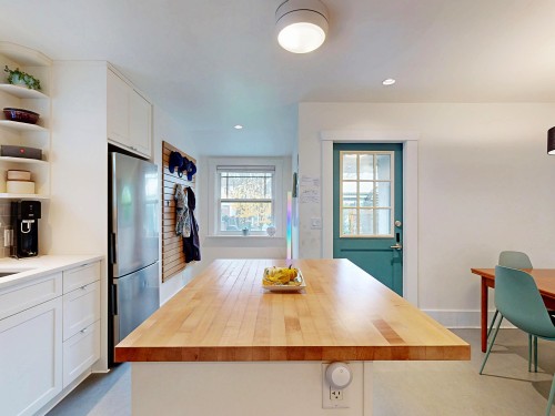 2640 Mcgill Street, Vancouver, BC 