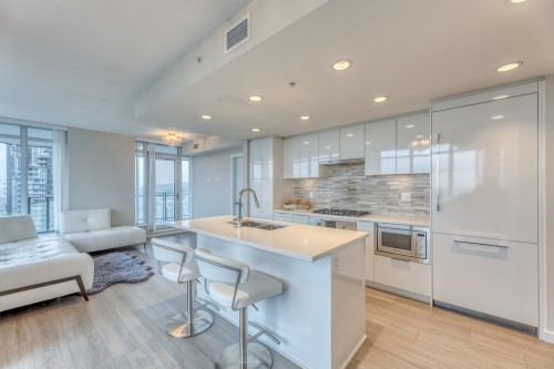 3406-1182 Westwood Street, Coquitlam, BC 