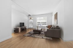 601-3021 St George Street  Port Moody, BC V3H 0K3