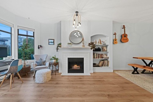 14-221 Ash Street  New Westminster, BC V3M 3M5