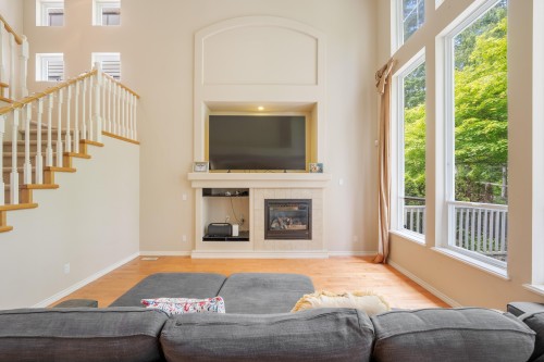 3305 Chartwell Grn, Coquitlam, BC 