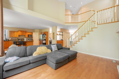 3305 Chartwell Grn, Coquitlam, BC 