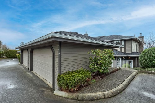 117-1140 Castle Crescent  Port Coquitlam, BC V3C 5M4