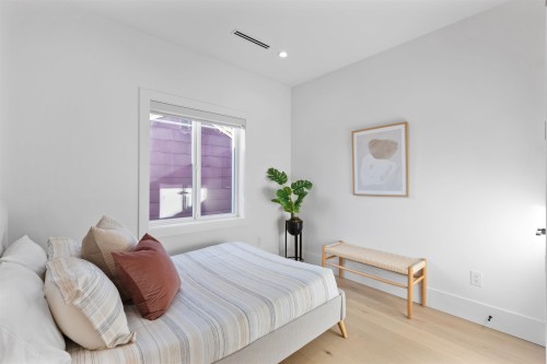 5304 Fraser Street, Vancouver, BC 