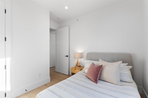 5304 Fraser Street, Vancouver, BC 