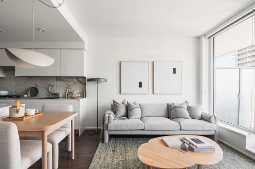 2503-3888 Evergreen Place  Burnaby, BC V3J 0M3