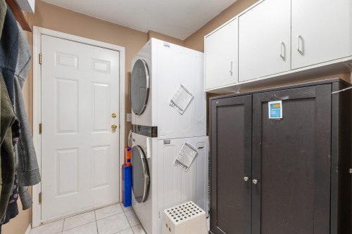 1020 Stewart Avenue, Coquitlam, BC 