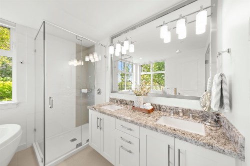 112-5011 Springs Boulevard, Delta, BC 