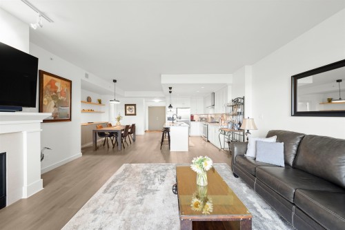 112-5011 Springs Boulevard, Delta, BC 