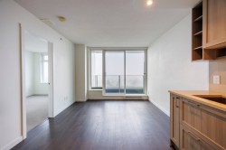 1810-5665 Boundary Road  Vancouver, BC V5R 0E4