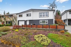 2568 Carnation Street  North Vancouver, BC V7H 1H5