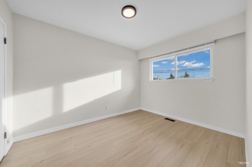 1362 60Th Avenue E, Vancouver, BC 