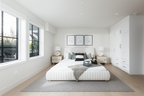 2134 10Th Avenue E, Vancouver, BC 