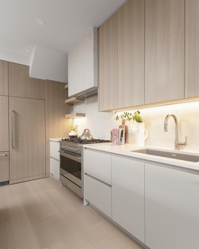 2134 10Th Avenue E, Vancouver, BC 