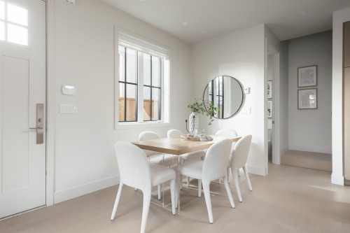 2134 10Th Avenue E, Vancouver, BC 