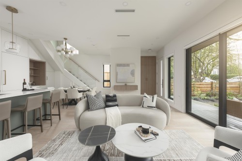 1-476 20Th Avenue E, Vancouver, BC 