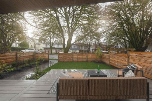 1-476 20Th Avenue E, Vancouver, BC 