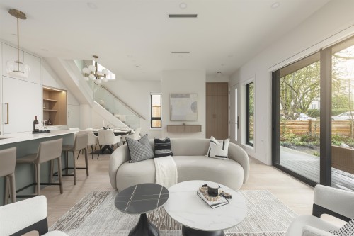 1-476 20Th Avenue E, Vancouver, BC 