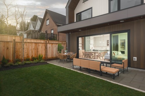 2-476 20Th Avenue E, Vancouver, BC 