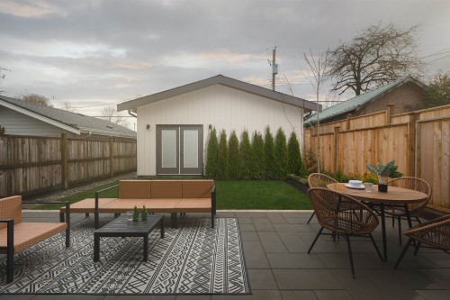 2-476 20Th Avenue E, Vancouver, BC 