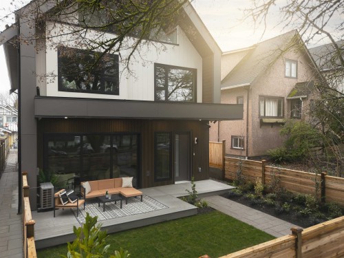 2-476 20Th Avenue E, Vancouver, BC 