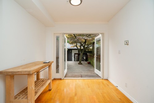 1796 14Th Avenue W, Vancouver, BC 