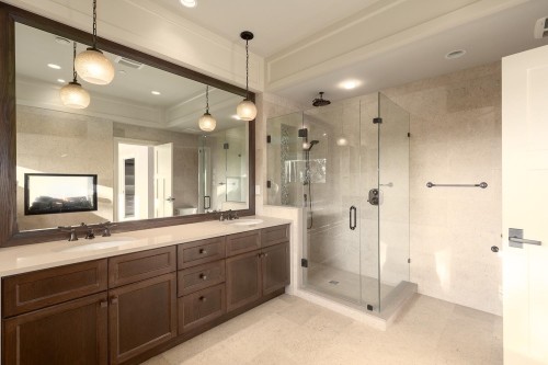 2566 Marine Drive, West Vancouver, BC 