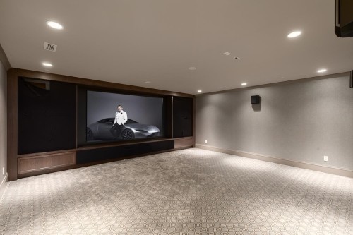 2566 Marine Drive, West Vancouver, BC 