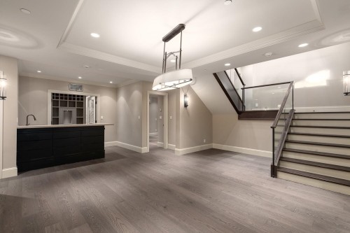 2566 Marine Drive, West Vancouver, BC 