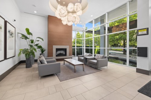 1302-158 13Th Street W, North Vancouver, BC 