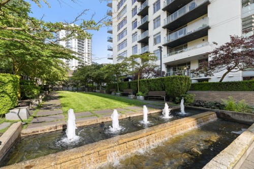 1302-158 13Th Street W, North Vancouver, BC 