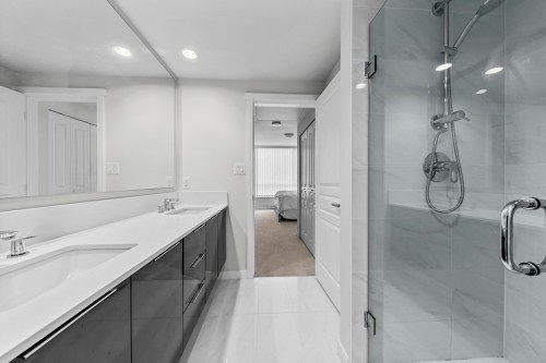 1001-3096 Windsor Gate, Coquitlam, BC 