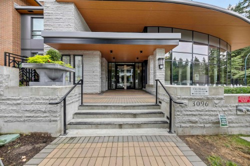1001-3096 Windsor Gate, Coquitlam, BC 
