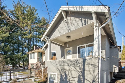 3617 Adanac Street, Vancouver, BC 