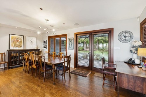 124 Carisbrooke Crescent, North Vancouver, BC 