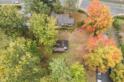 7492 Broadway, Burnaby, BC 