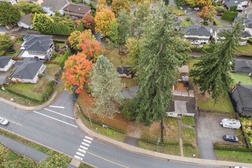 7492 Broadway, Burnaby, BC 