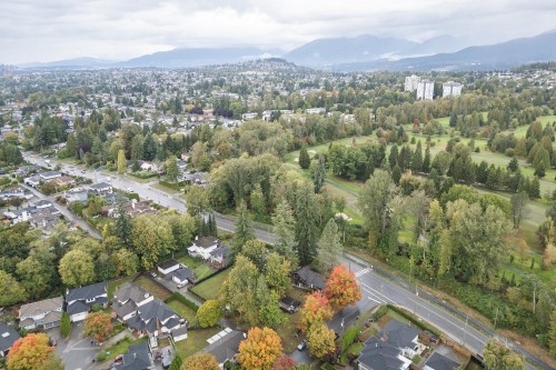 7492 Broadway, Burnaby, BC 