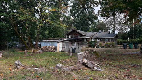 7492 Broadway, Burnaby, BC 