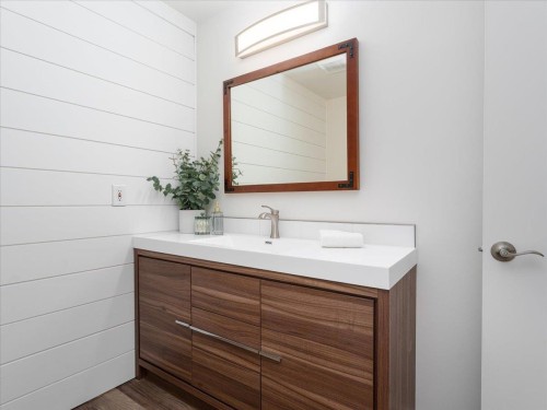 402 Cardiff Way, Port Moody, BC 