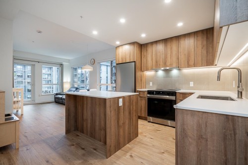 422-3596 Malsum Drive, North Vancouver, BC 