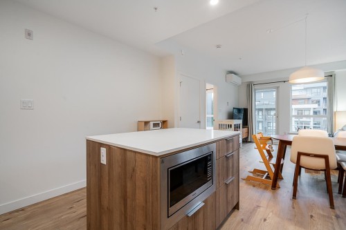 422-3596 Malsum Drive, North Vancouver, BC 